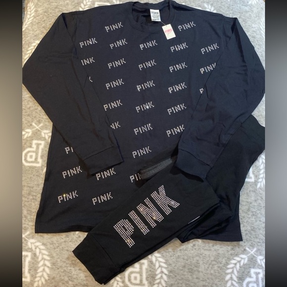 NWT VS PINK LARGE RHINESTONE SET - Picture 7 of 8